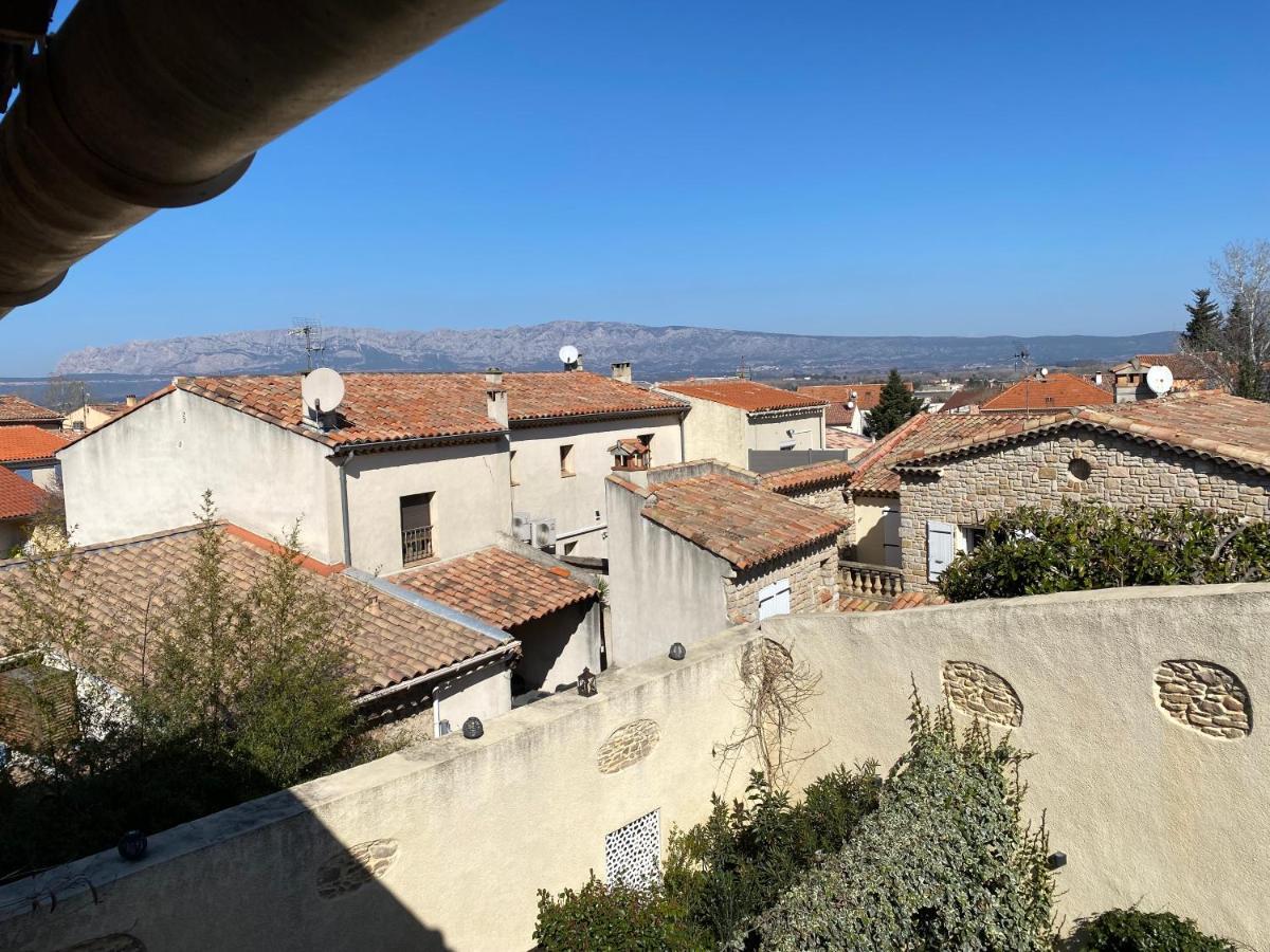 Châteaux Demeures Vallée de L'Arc Trets Exterior foto